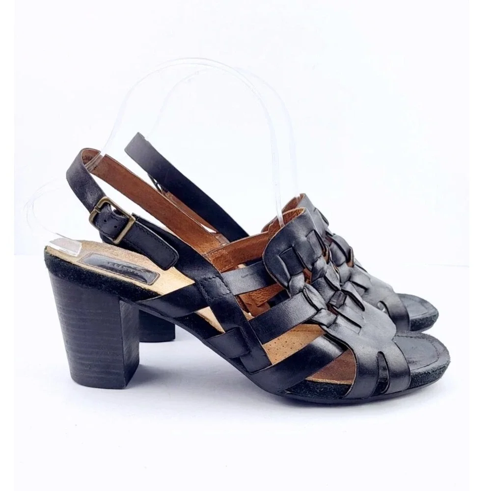 CLARKS Womens Black Crisscross Straps Round Toe Block Heel Dress Sandals‎ Size 9